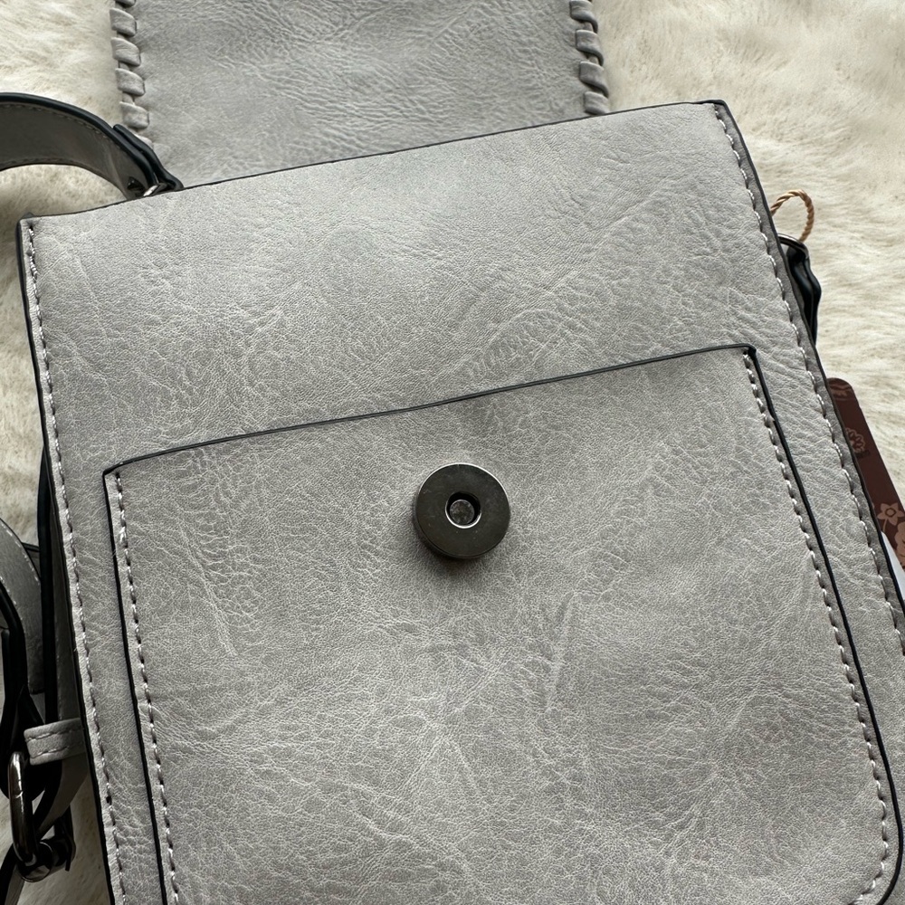 Sam & Hadley Gray Western Crossbody Bag with Turquoise Concho & Studs NWT - Picture 6 of 11